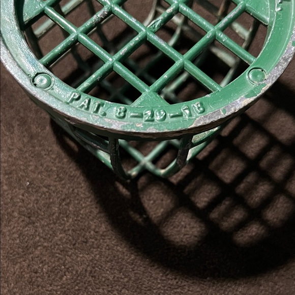 Lot of 2 Vintage Dazey Flower Holders - Picture 11 of 11